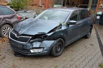 Škoda Rapid 1.6TDI 85kW xenon pedály autoškola