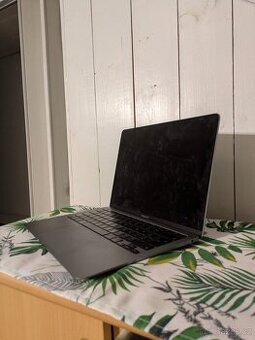 -- MacBook Air M1 --