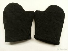 Černé chňapky - 1