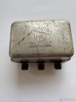 Nabíjecí relé a přepínače blinkrů