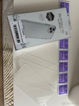 Nové pouzdro + 4 ochranná skla na iPhone 16e