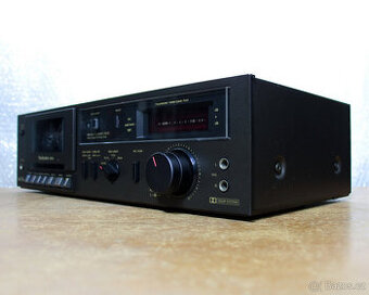 Kazetový magnetofon Technics M-24.