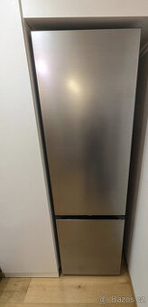 Lednice/Chladnička s mrazákem dole Samsung RB38C7B6AS9