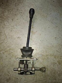 Kulisa řazení Škoda 5q 125 -130L 136Gl 135 Rapid