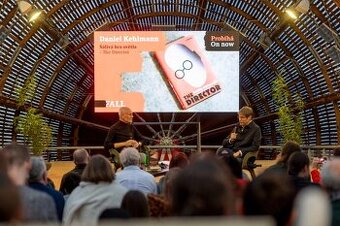 vnitřní COB LED 2,4x1,3,5m (úhlopříčka 110")