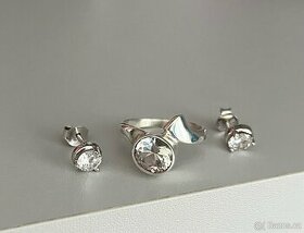Stříbrný (Ag) prstýnek (s křišťálem), vel. 51, sleva 1250 Kč - 1