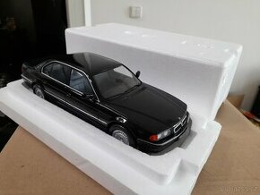 BMW E38 740i model v měřítku 1:18, diecast
