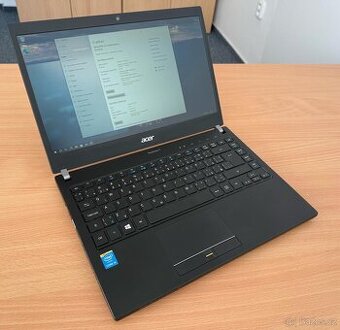Acer TravelMate P645-S (12 GB RAM a 500 GB SSD)