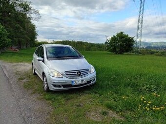 Mercedes Benz b180. w245