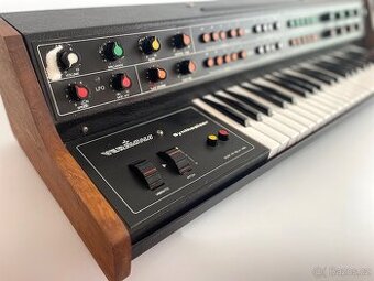 VERMONA Synthesizer (model 1982, DDR, analog, monofonní)