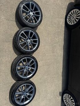 Kola Škoda Octavia 225/40 R18 - 1