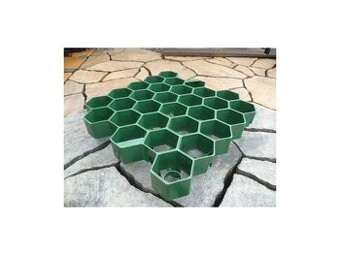 Zatravňovací PVC dlažba