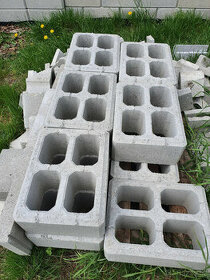 Plotové tvárnice Simple Block Presbeton