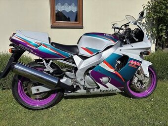 Yamaha FZR600R - najeto 21400 km, VŠE ORIGINÁL