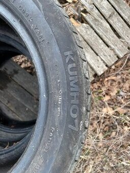 Pneu Kumho 195/50 R15