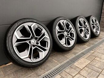 Originál Škoda Octavia RS 225/40 r19 Bridgestone