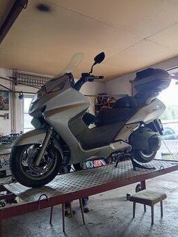 Honda SIlver ving