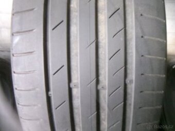 225/35 R19 KUMHO (4mm) č.15415/b8