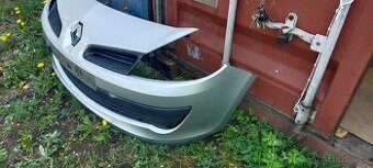 Přední nárazník Renault Clio
