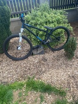 Mtb dirt kolo