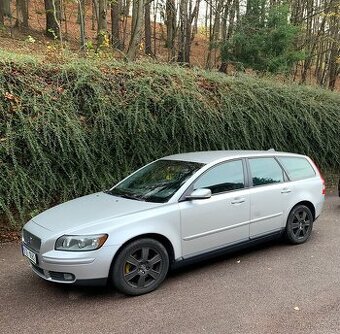 Volvo V50 2,4i 2006 benzín + LPG