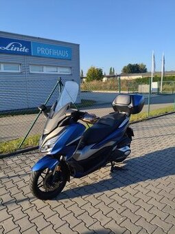 Honda Forza 350