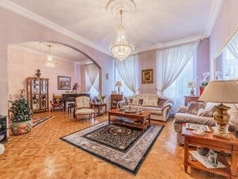 Prodej celopodlažního bytu 4+1 (162 m²) + sklep cca 9 m², Ur