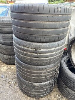 Gumy - MICHELIN Pilotsport 4s 315/30 R21