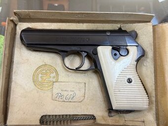 ČZ Pistole model 50 Kal. 7.65 na Flobert 6mm volně prodejná