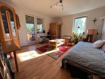 prodej bytu s krásnou zahradou - 1