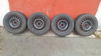 Zimní komlet kola Audi VW 16" 5x112