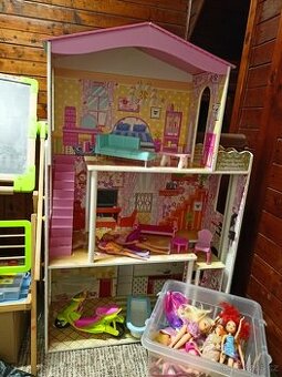 Domeček pro panenky