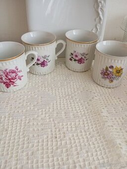 Retro hrnek Czechoslovakia kus