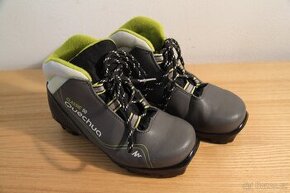 Běžkové boty Quechua NNN vel. 32, stélka 20,5cm