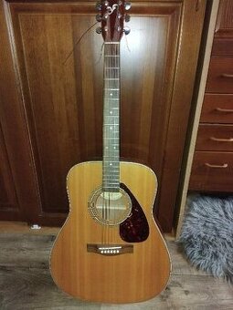 Prodám akustickou kytaru Yamaha F 370