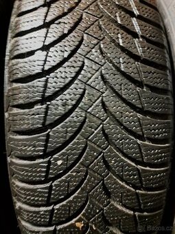 zimni pneumatiky 215/70/16