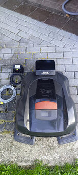 robotická sekačka Husquarna ACX230