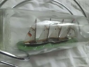Pěkný starší Model Lodi - Plachetnice  Nordwind v Lahvi