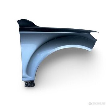 Pravý blatník stříbrná metalíza LX7W Audi Q7 4L 2008