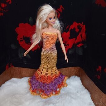 dlouhé šaty pro panenku