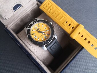 Predam hodinky Breitling Superocean 44 Cobra yellow