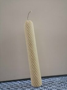 Svíčka z včelího vosku