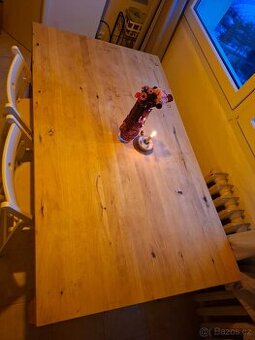 Jídelní stůl z masivu borovice 160x90cm