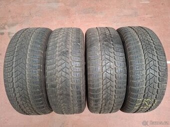 215/55/16 Pirelli Zimní 7 mm