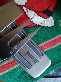 magnetická lišta z nožíky