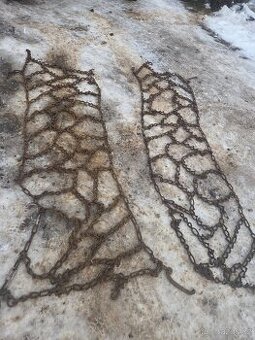 Prodám sněhové hrotové řetězy na přední hnanou nápravu