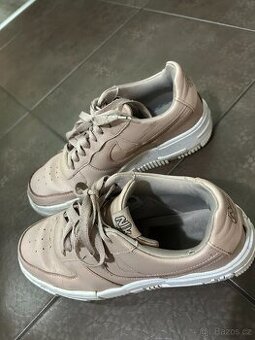 Tenisky NIKE Air Force 1, vel. EUR 39, růžové