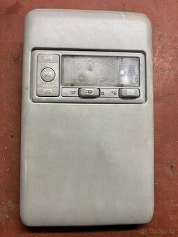 Škoda Octavia 1 - stropní světlo + plast