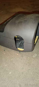 Plast kolem volantu pro dodelani tempomatu Audi A4 B6 a B7