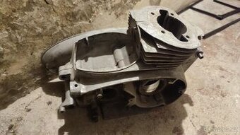 Kartery Jawa 250 Pérák